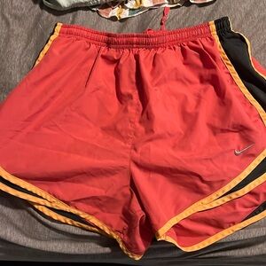 Nike running peach/corral size M womens shorts